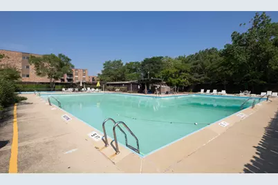 8905 N Knight Avenue #318, Des Plaines, IL 60016 - Photo 15