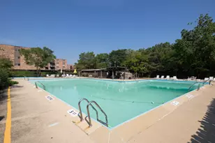 8905 N Knight Ave, Des Plaines, IL 60016 - Photo 15