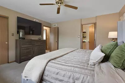 3136 Rosiclaire Court, South Chicago Heights, IL 60411 - Photo 15