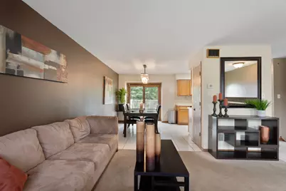 3136 Rosiclaire Court, South Chicago Heights, IL 60411 - Photo 5