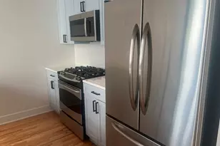 521 W Superior St, Chicago, IL 60654 - Photo 9
