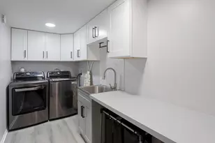9941 Windsor Dr, Palos Hills, IL 60465 - Photo 15