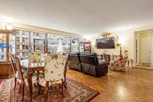 850 N Dewitt Pl, Chicago, IL 60611 - Photo 3