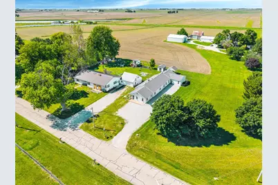 311 E McKinley Avenue, Deer Creek, IL 61733 - Photo 23
