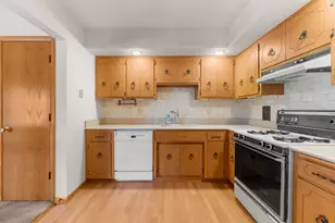 7241 W 152nd St, Orland Park, IL 60462 - Photo 9
