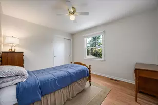 1367 Sanford Ln, Glenview, IL 60025 - Photo 35