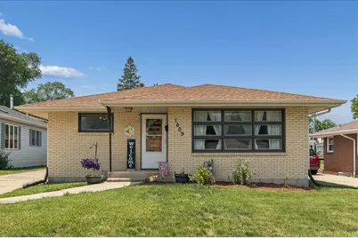 1609 Oakland Avenue, Crest Hill, IL 60403 - Photo 1