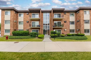 4112 W 98th St, Oak Lawn, IL 60453 - Photo 1