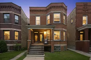 3531 N Oakley Ave, Chicago, IL 60618 - Photo 3