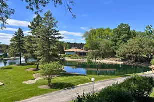1206 New Wilke Rd, Arlington Heights, IL 60005 - Photo 3