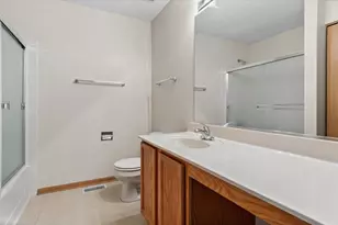 933 Genesee Ct, Naperville, IL 60563 - Photo 17
