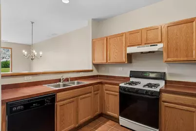933 Genesee Court, Naperville, IL 60563 - Photo 9