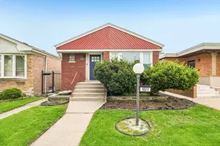 9023 S Oglesby Ave, Chicago, IL 60617 - Photo 1
