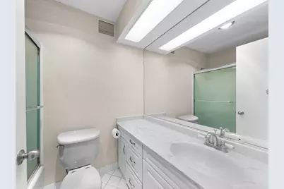 260 E Chestnut Street #4204, Chicago, IL 60611 - Photo 15