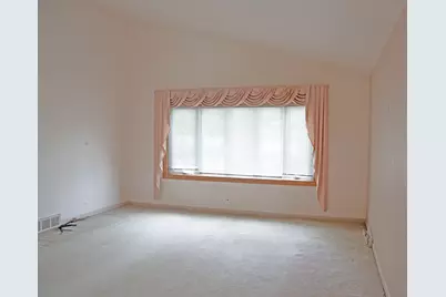 921 S Iowa Avenue, Addison, IL 60101 - Photo 11