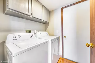 554 Abbeywood Drive, Cary, IL 60013 - Photo 13