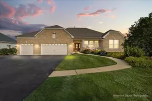 483 Glover Dr, North Aurora, IL 60542 - Photo 1