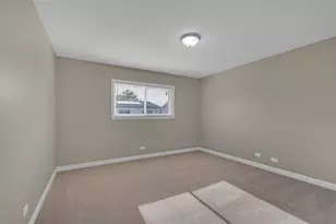 9272 N Home Terrace, Des Plaines, IL 60016 - Photo 17