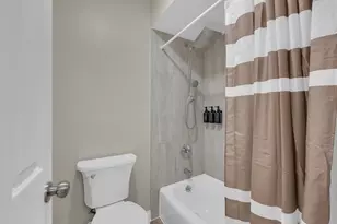 9272 N Home Terrace, Des Plaines, IL 60016 - Photo 25