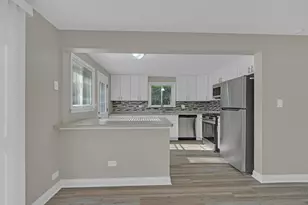 9272 N Home Terrace, Des Plaines, IL 60016 - Photo 5