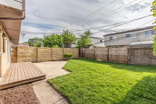 9272 N Home Terrace, Des Plaines, IL 60016 - Photo 37