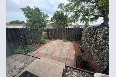 1927 Governors Lane, Hoffman Estates, IL 60169 - Photo 19