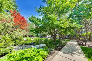 1330 W Monroe St, Chicago, IL 60607 - Photo 27