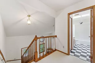 2456 Bridgewater Dr, Woodstock, IL 60098 - Photo 9