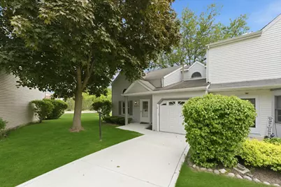 2456 Bridgewater Drive, Woodstock, IL 60098 - Photo 3