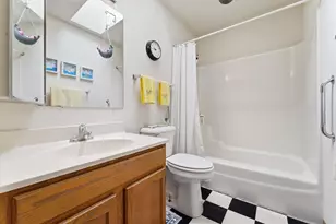2456 Bridgewater Dr, Woodstock, IL 60098 - Photo 17
