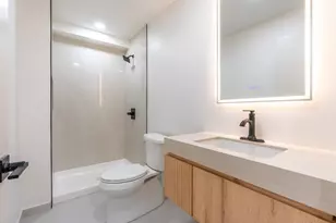 5439 N Artesian Ave, Chicago, IL 60625 - Photo 15