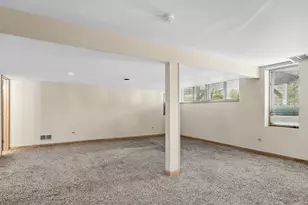 625 N Walden Dr, Palatine, IL 60067 - Photo 17