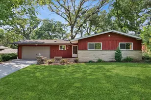 5346 Center Ave, Lisle, IL 60532 - Photo 1