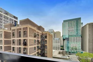 201 E Chestnut St, Chicago, IL 60611 - Photo 11