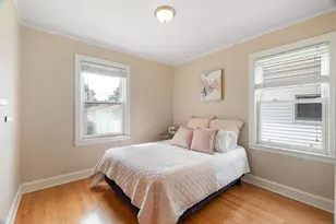 5424 N Mobile Ave, Chicago, IL 60630 - Photo 9