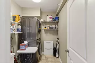 201 N Vail Ave, Arlington Heights, IL 60004 - Photo 21