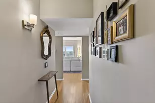 201 N Vail Ave, Arlington Heights, IL 60004 - Photo 13
