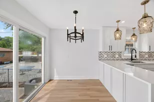 7055 W 64th St, Chicago, IL 60638 - Photo 11