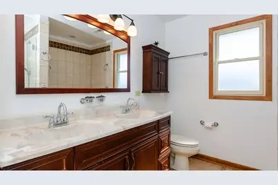 1033 Hayes Avenue, Oak Park, IL 60302 - Photo 25
