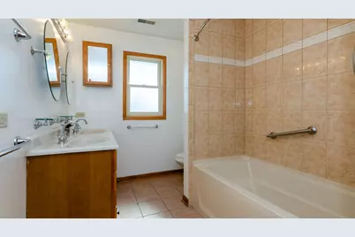 1033 Hayes Avenue, Oak Park, IL 60302 - Photo 19