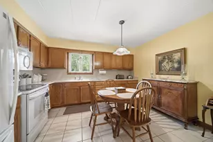 11012 S Theresa Circle, Palos Hills, IL 60465 - Photo 9