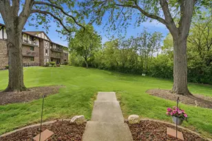 11012 S Theresa Circle, Palos Hills, IL 60465 - Photo 25