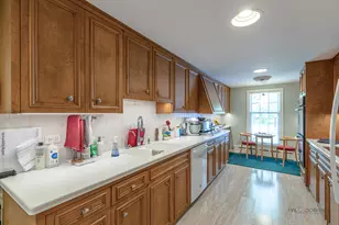 2230 Chestnut St, Waukegan, IL 60087 - Photo 13