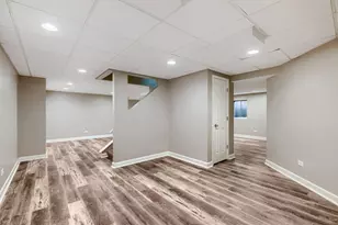 1820 Nicholson Dr, Hoffman Estates, IL 60192 - Photo 33