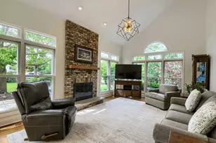 1820 Nicholson Dr, Hoffman Estates, IL 60192 - Photo 17