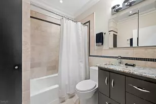 2705 N Bosworth Ave, Chicago, IL 60614 - Photo 47