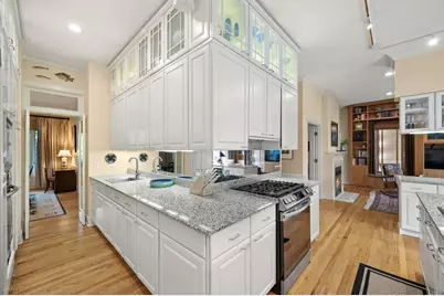 2705 N Bosworth Avenue, Chicago, IL 60614 - Photo 21