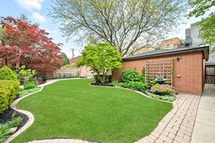 2705 N Bosworth Ave, Chicago, IL 60614 - Photo 67