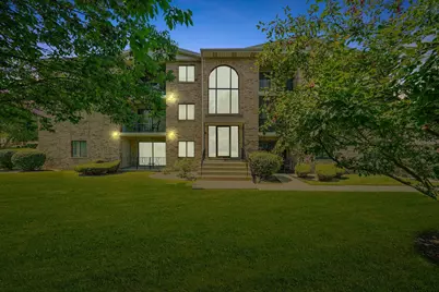 13248 W Circle Drive Parkway #405, Crestwood, IL 60418 - Photo 1