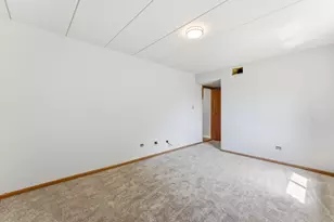 13248 W Circle Dr Pkwy, Crestwood, IL 60418 - Photo 15